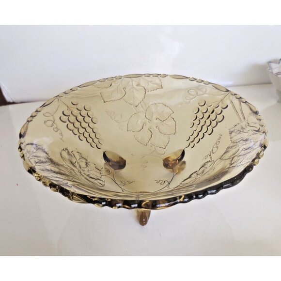 Vintage Amber Federal Glass Sunflower Grapes Three Legged Bowl Depression 8 5/8" - Picture 1 of 11